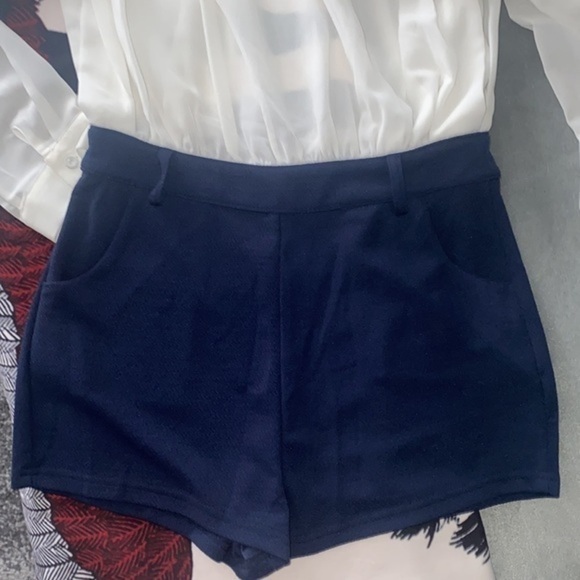 Romper navy blue short white top open back. New no tags ocean vibes romper - Picture 5 of 16